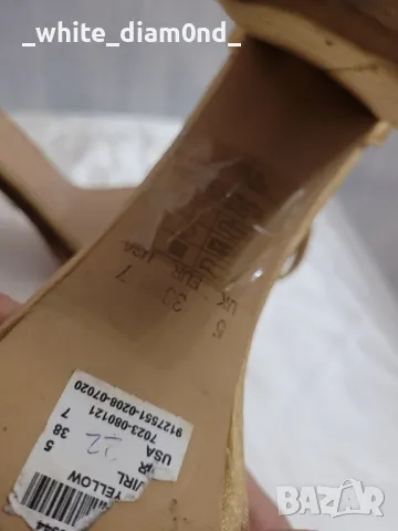 Дамски кадифени сандали на ток номер 38 💫, снимка 3 - Дамски обувки на ток - 48873484