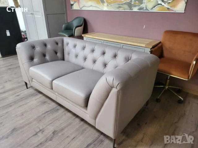 Сив кожен диван двойка тип Честърфийлд, снимка 5 - Дивани и мека мебел - 52825931