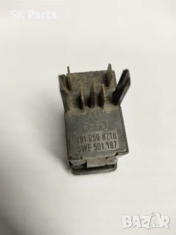 Бутон за подгряване на задно стъкло за  VW Golf 2 / Голф 2, снимка 3 - Части - 48736975