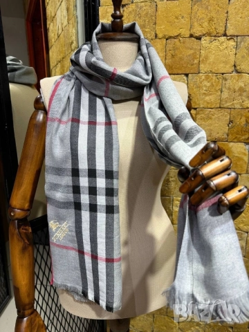 шалове louis vuitton burberry hermes , снимка 11 - Шалове - 52022979