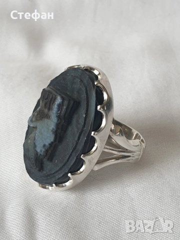 Сребърен пръстен с гема