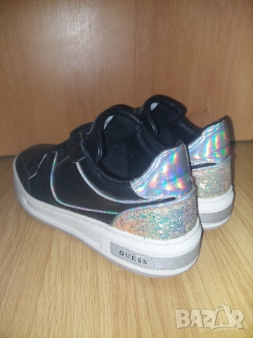 Сникърси на Guess, снимка 4 - Кецове - 51618039