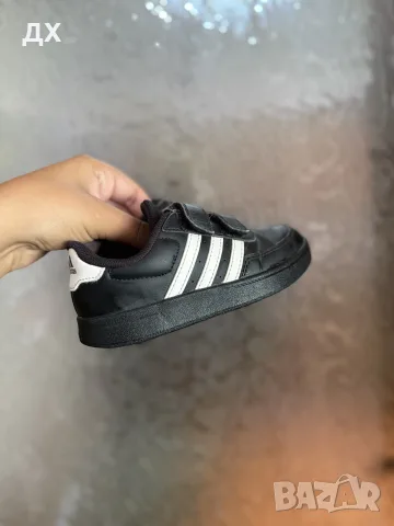 маратонки adidas без забележки 26 номер