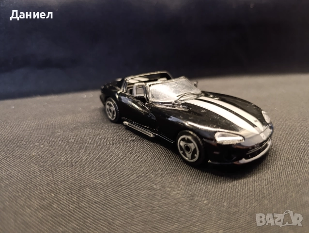 Количка Burago Viper, снимка 2 - Колекции - 52020746