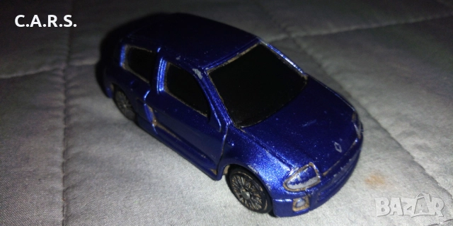 Clio V6 Renault Sport MAISTO Мащаб 1:64, снимка 5 - Колекции - 52508501
