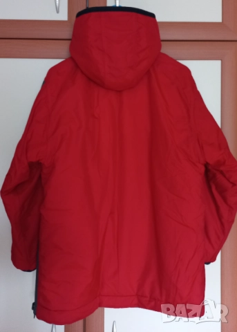 Зимно яке двулицево Nike 10-12 г., снимка 2 - Детски якета и елеци - 51594238