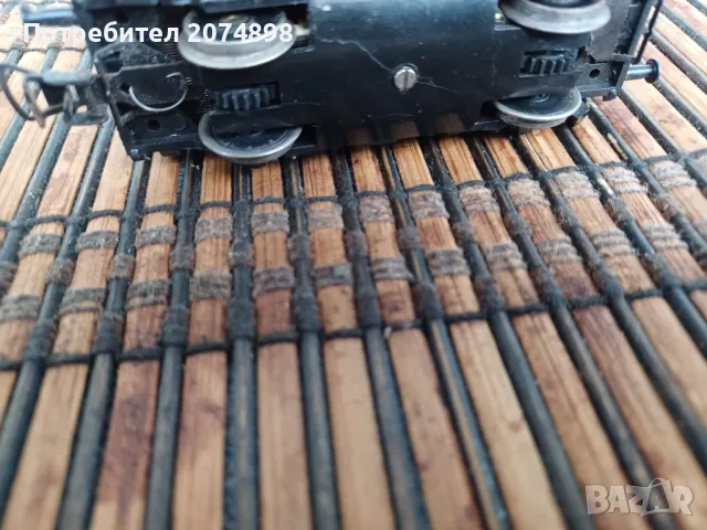Локомотив на ПИКО Е69, мащаб НО 1:87, снимка 2 - Други ценни предмети - 50363859