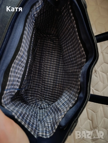 Две дамски чанти за 15 лв. общо, снимка 4 - Чанти - 52606370