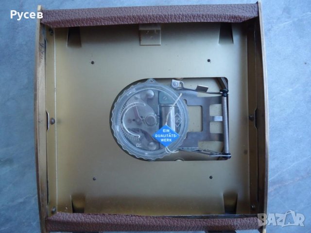 Стоящ електромеханичен часовник, снимка 3 - Други - 41871775