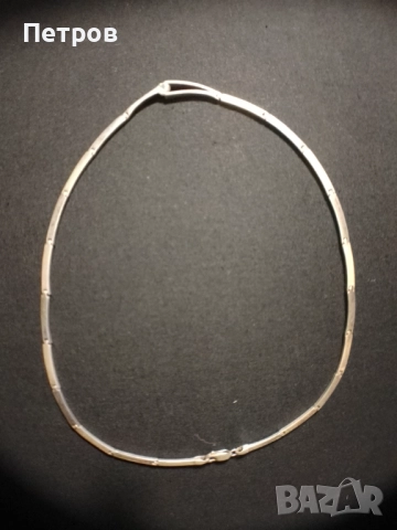 сребърно колие с камък