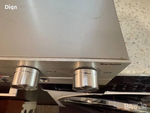 Grundung V5000, снимка 8 - Ресийвъри, усилватели, смесителни пултове - 52080572