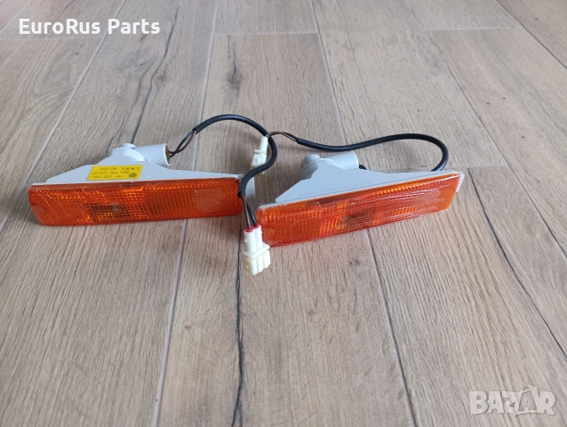 Мигачи предни комплект жълти ляв и десен за VW GOLF 88 -91г, снимка 3 - Части - 53803270