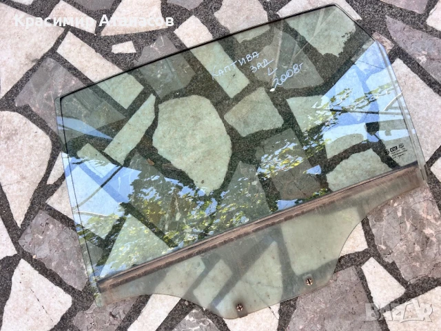 Странично стъкло задно  ляво за Шевролет Каптива 2008г