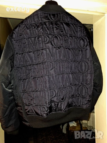 EMPORIO ARMANI оригинално бомбър яке разм.56, снимка 7 - Якета - 52542979