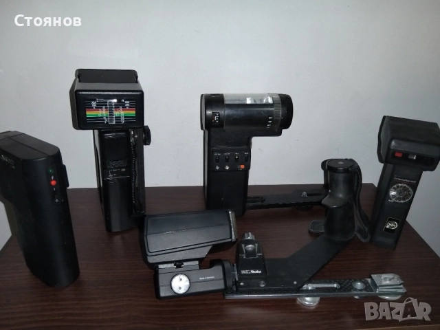Светкавици за камери Rollei, BAUER, POLAROID, Metz , снимка 8 - Светкавици, студийно осветление - 48676783