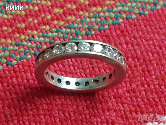 Сребърен пръстен халка с камъни 
