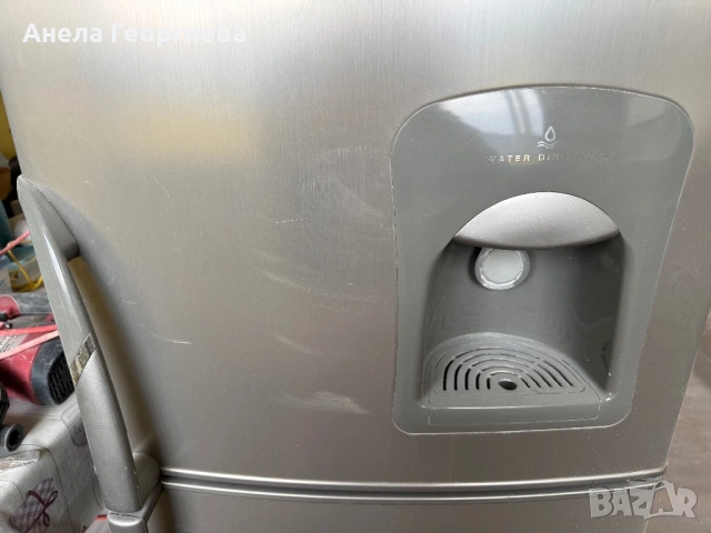 Хладилник с диспенсър, използван, Варна, снимка 3 - Хладилници - 53484075