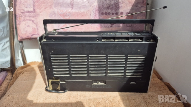 Радио Philips 574, снимка 4 - Радиокасетофони, транзистори - 51864507