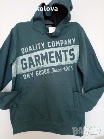 Суичър с качулка