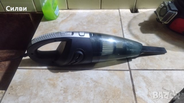 Ръчна авто прахосмукачка с филтър, почти нова, личи си по филтъра, снимка 3 - Аксесоари и консумативи - 40160392