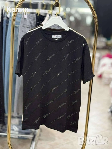 Дамски тениски Guess - два модела - 23€, снимка 2 - Тениски - 53339053