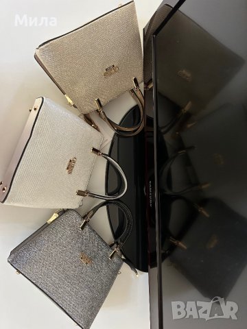 Последни броски!стилна чанта  Guess оригинал, златиста. сребристо бяло, снимка 9 - Чанти - 44286008