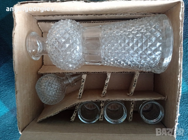 Сервиз за водка КПС Китка Нови пазар, снимка 2 - Сервизи - 53845213