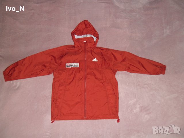 Спортно дамско яке Adidas.