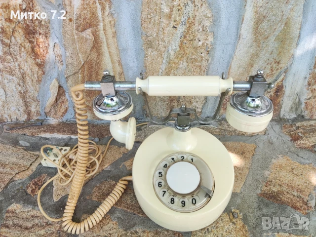 Стар Ретро телефон, снимка 6 - Антикварни и старинни предмети - 50804153