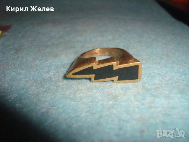 СТАР БРОНЗОВ ПРЪСТЕН - МЪЛНИЯ инкрустиран с ЧЕРЕН ОНИКС РЪЧНА МАЙСТОРСКА РЯДКА ИЗРАБОТКА УНИКАТ 7318, снимка 4 - Антикварни и старинни предмети - 34839583