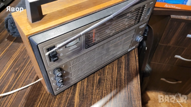 Радио Селена от соца ретро работещо, вкл. На 220 волта с кабел , снимка 16 - Аудиосистеми - 53498372