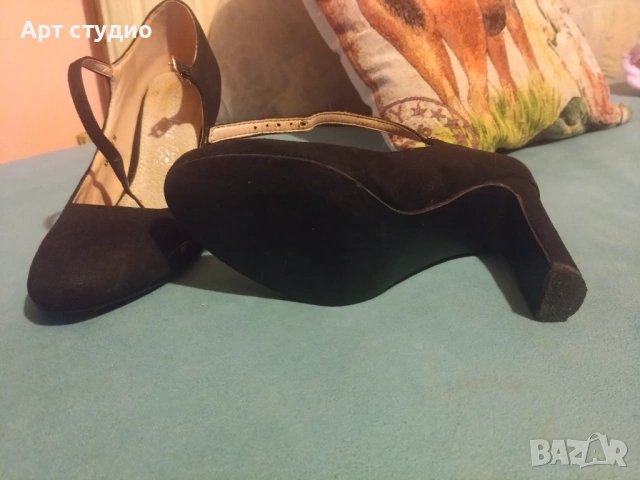 Черни обувки , снимка 3 - Дамски обувки на ток - 53757500