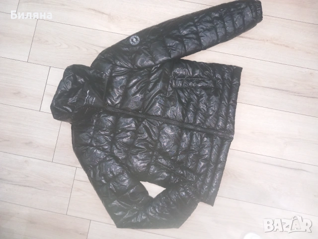 Черно яке DKNY