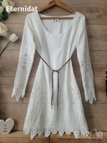 Бяла рокля рязана дантела 