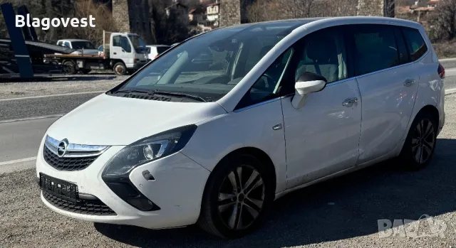 Opel Zafira Tourer 2.0cdti 130hp A20DT НА ЧАСТИ, снимка 2 - Автомобили и джипове - 49426781