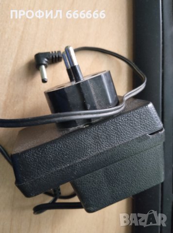 Адаптер от 3 до 12 волта, снимка 2 - Мрежови адаптери - 41960659