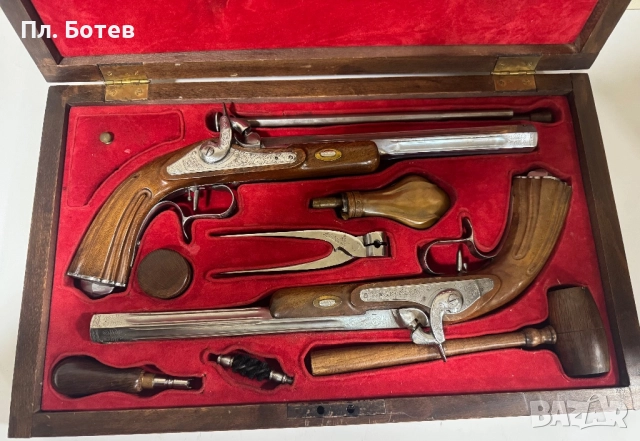 Чифт капсулни пистолети, снимка 2 - Антикварни и старинни предмети - 52457329