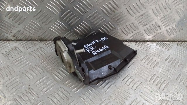 Брава врата Suzuki Swift 2005г.(задна дясна)	