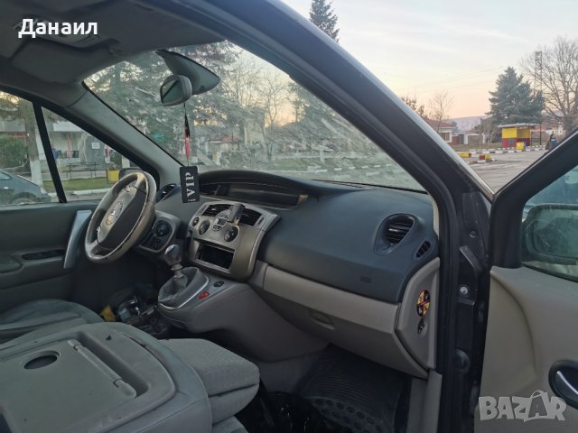 Renault Scenic 1.9 dCi 120hp 2004. На части , снимка 3 - Автомобили и джипове - 39131237