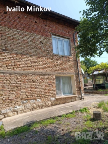 Къща под наем с двор, градина и постройки – с. Ковачица, 750 лв., снимка 2 - Къщи - 52019672