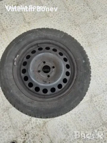 Зимни гуми с джанти 185/65R15, снимка 5 - Гуми и джанти - 56339704