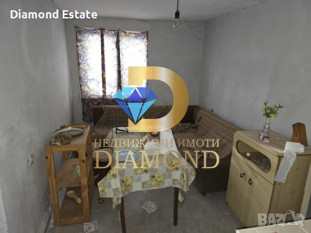 Двуетажна къща в село Бял извор, обл. Стара Загора, снимка 4 - Къщи - 51167598