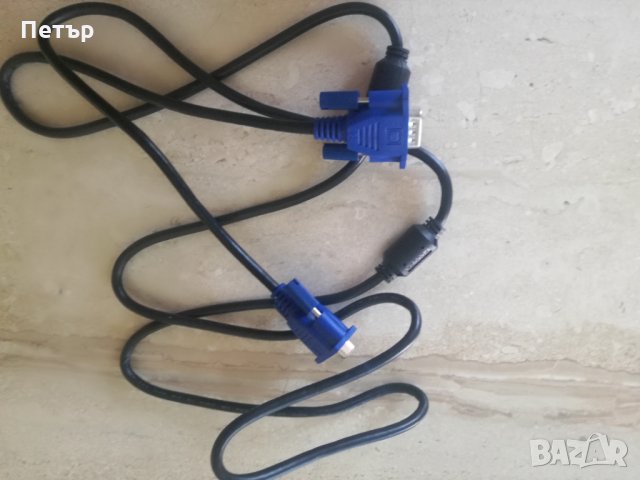 Продавам чисто нов кабел за връзка между P.C-T.V или P.C-P.C