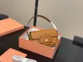 Miu Miu Penny дамска чанта от естествена кожа, снимка 2
