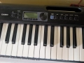 Продава синтезатор Casio CT-S300 и пиано състейн педал M-audio SP-2, снимка 2