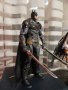 Екшън фигура на Батман(Batman) с две метални катани