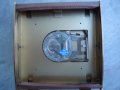 Стоящ електромеханичен часовник, снимка 3