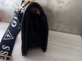 Guess - дамска чанта, снимка 4