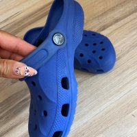 Оригинални юношески тъмно сини чехли Crocs ! 34-35 н, снимка 7 - Детски сандали и чехли - 41343111