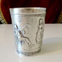 Чаша от калай с релефна картина. , снимка 1 - Антикварни и старинни предмети - 34562766